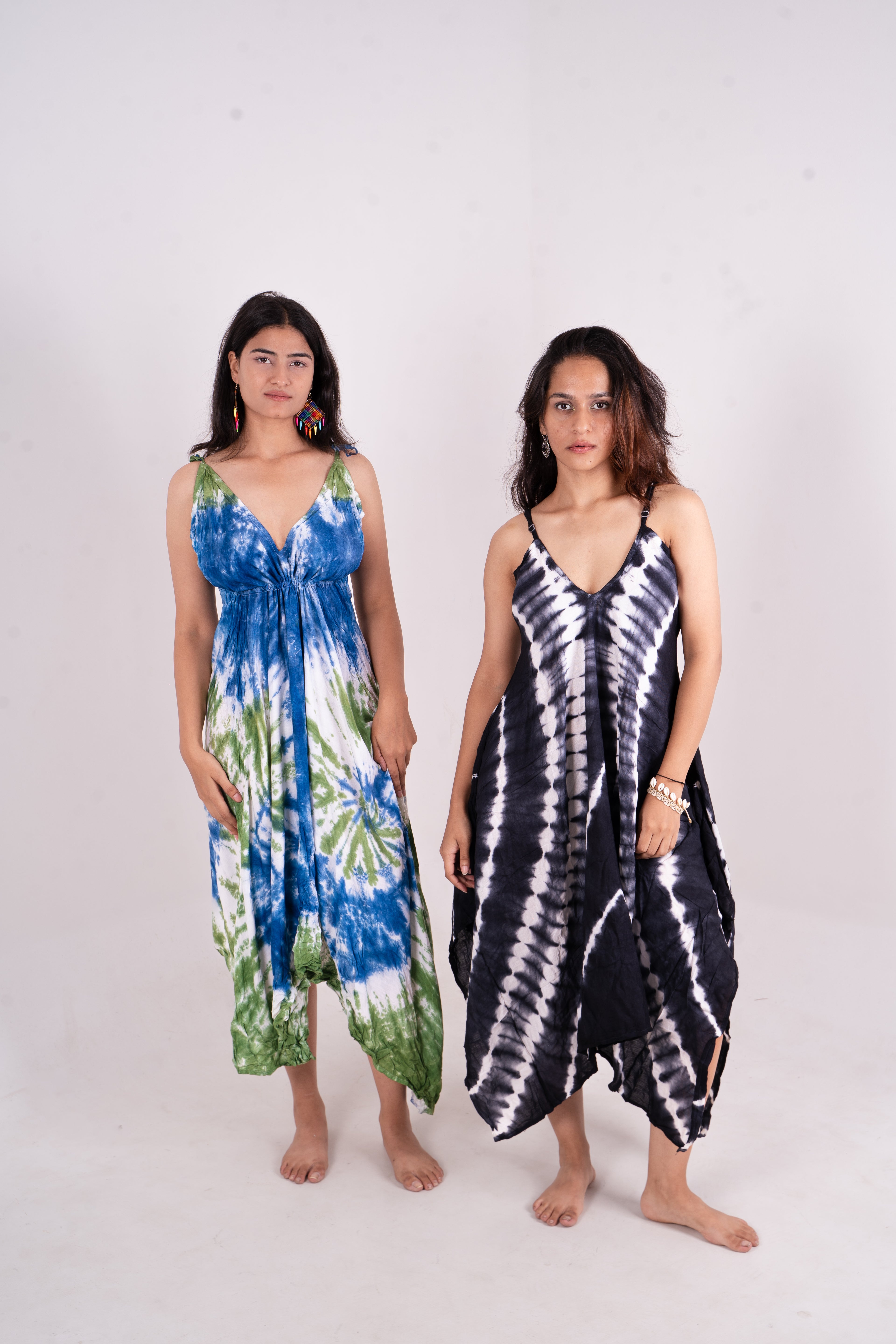 Tie Dye Beach Dress – Blue Green & Black White Variants