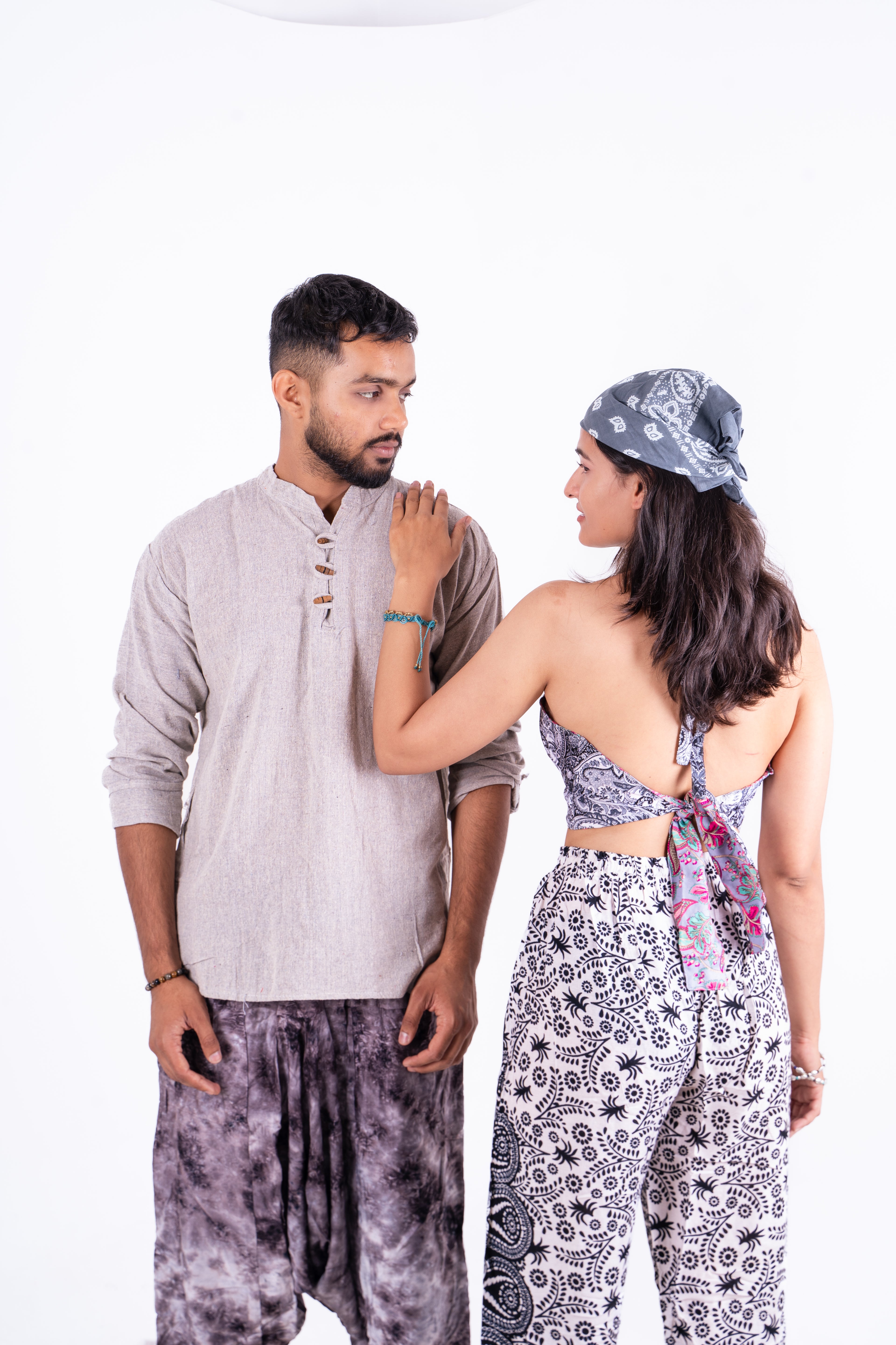 Handwoven Grey Cotton Kurta with Black Tie-Dye Balloon Pants